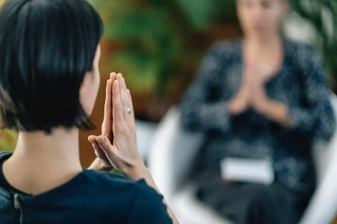 holistic therapy session in orange county california with barn life recovery in costa mesa.